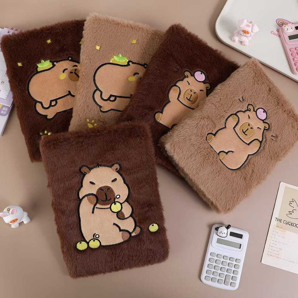 Caderno de Pelucia Estampa Capivaras 80 Folhas A5 - Papelaria Criativa em Oferta na Shopee