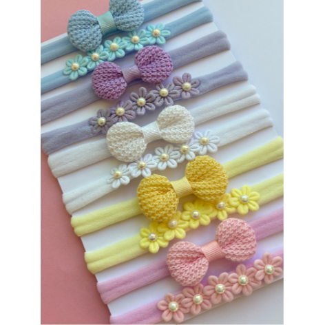 Kit 10 Tiaras e Faixinhas de Cabelo para Bebê Recém-Nascido - Laços de Crochê e Florzinhas em Meia de Seda