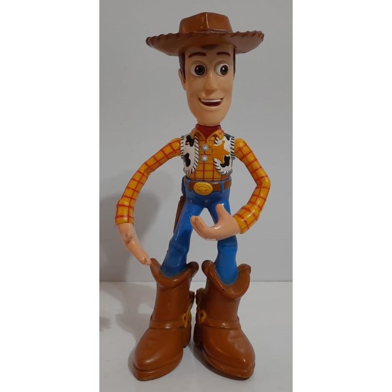 Boneco Articulado Original do Personagem Xerife Woody - Toy Story - Disney