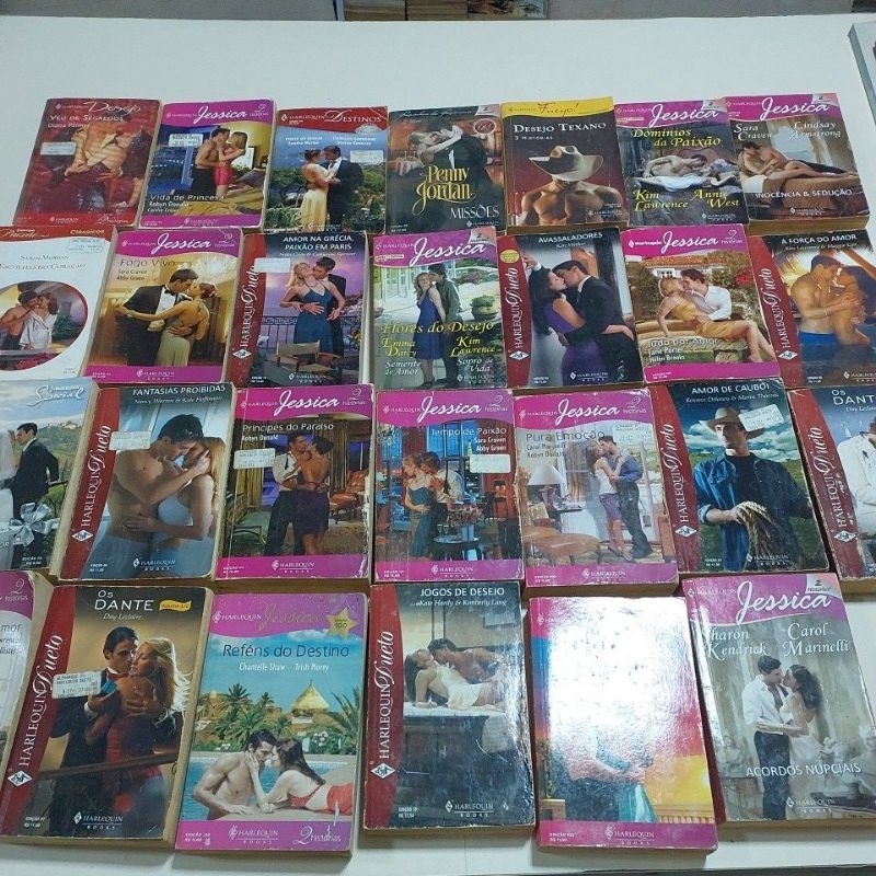 Kit c/10 Romances 2 histórias cada...envio aleatórias
