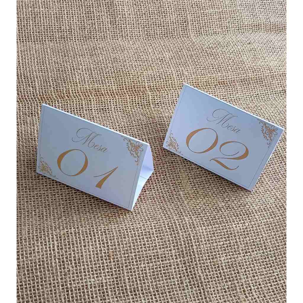 Plaquinhas com numeração para mesa festa e casamento SEM PERSONALIZAÇÃO Tam: 07cm alt X 9,5cm larg