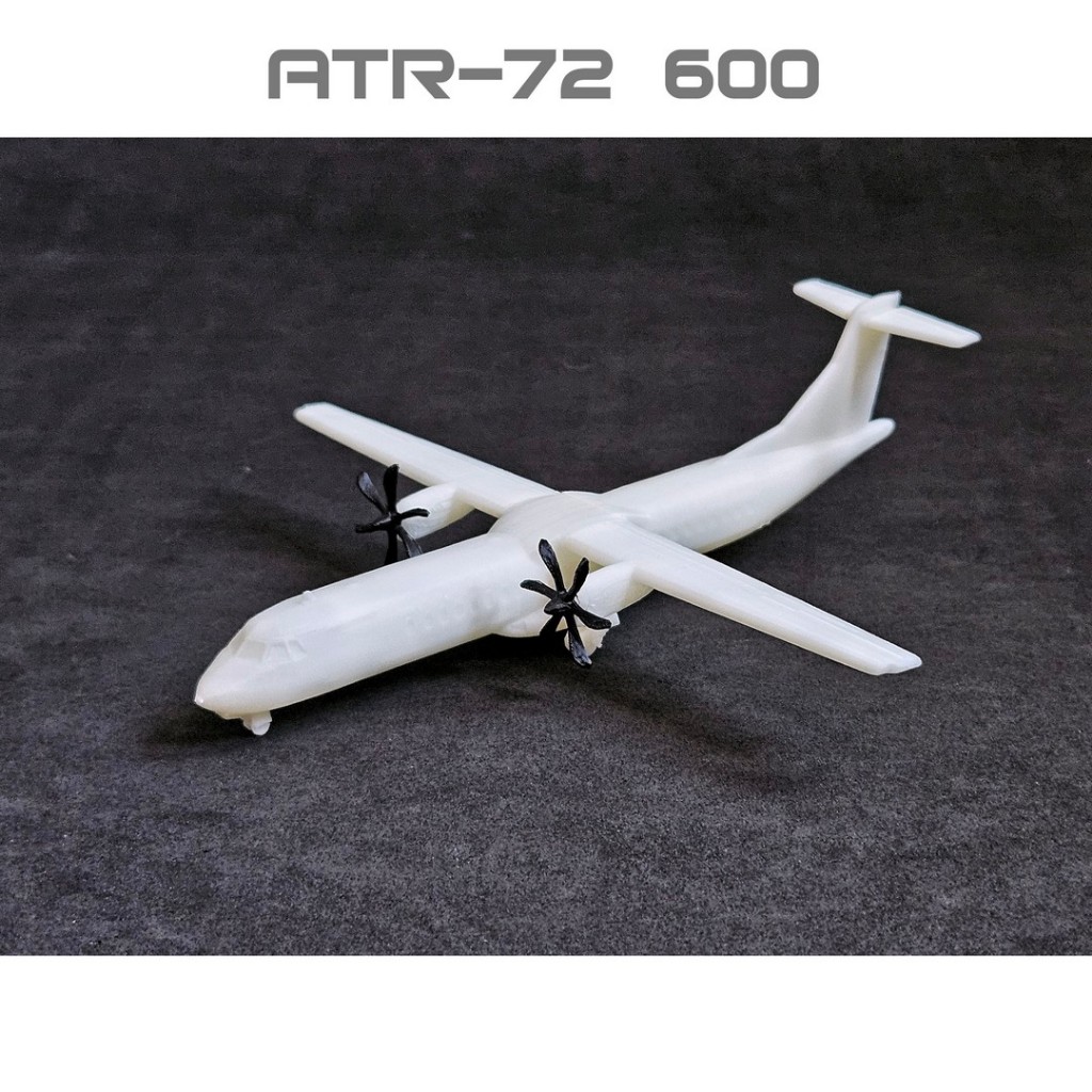 Kit Avião ATR 72 600 Maquete Escala 1:144 1:72 Plastimodelo