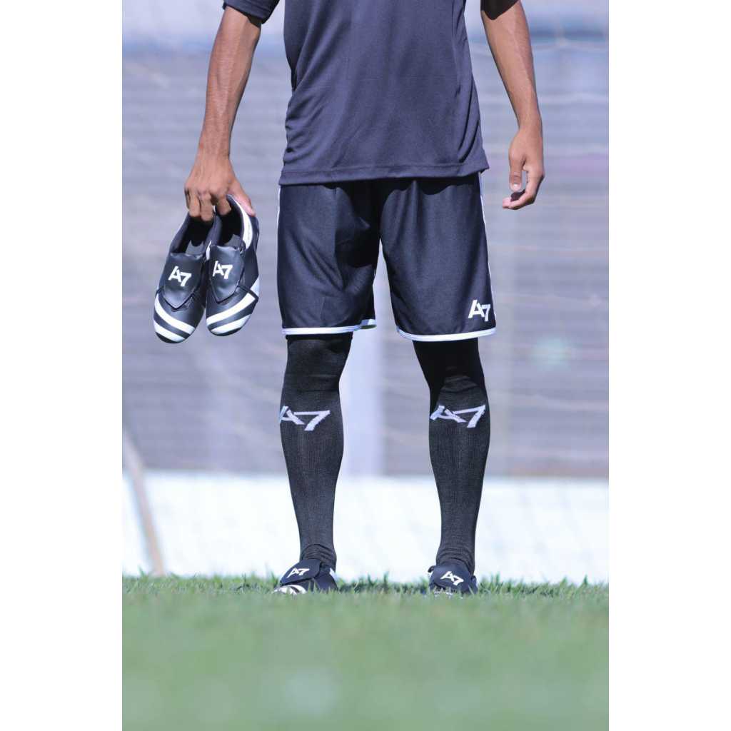 Chuteira Campo Estilo Retro Profissional Língua Ajustável Costurada Leve Futebol Gramado Sintético