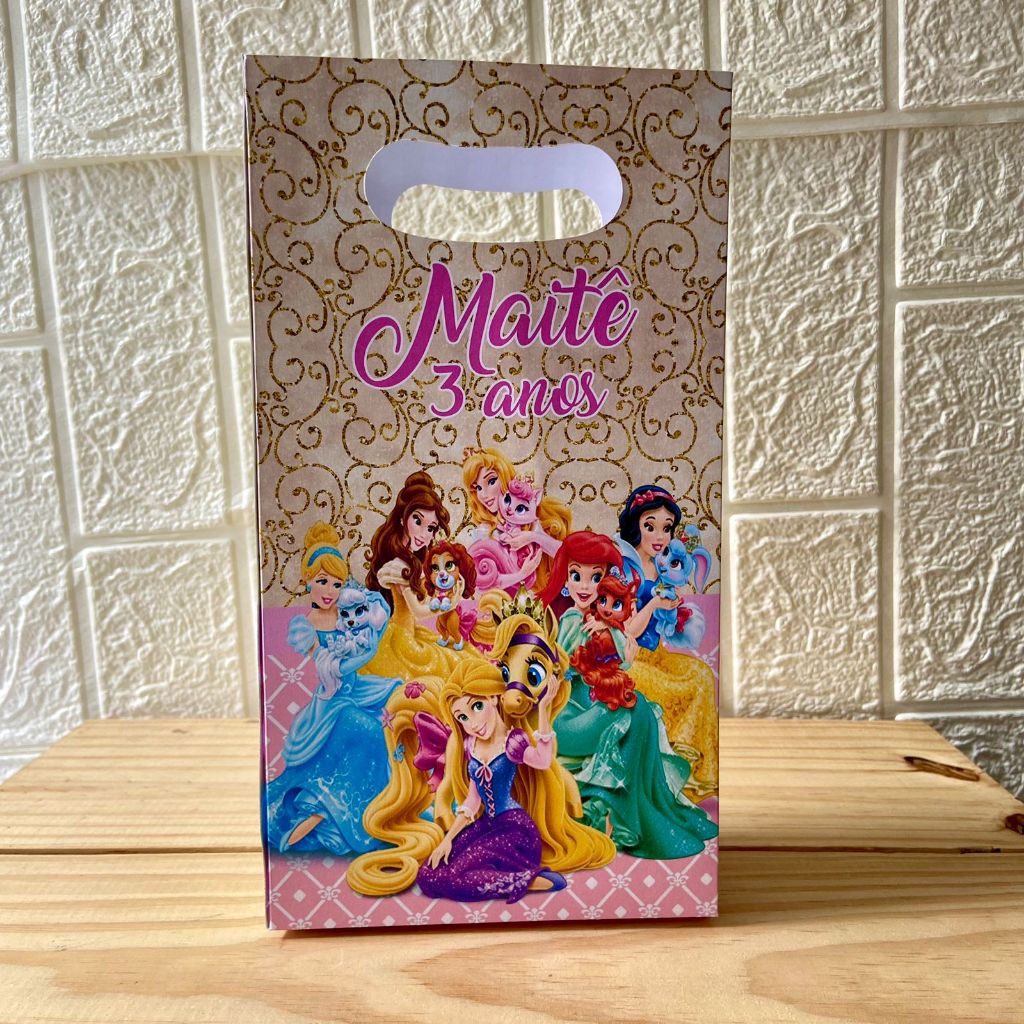 Sacolinha Surpresa Personalizada Princesas - G  PEGUE E MONTE