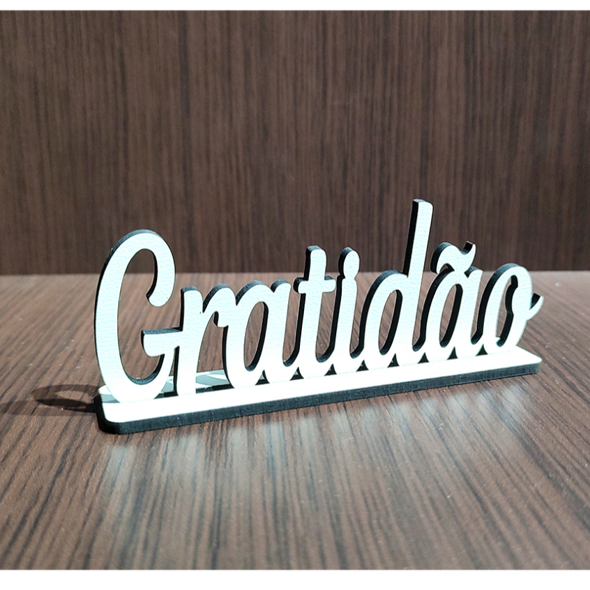 Centro de mesa Palavra Gratidão Branca  5 cm altura x 13 cm largura