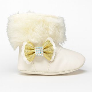 Bota Botinha Felpuda Feminina Para Bebê Menina e Reborn em Oferta na Shopee