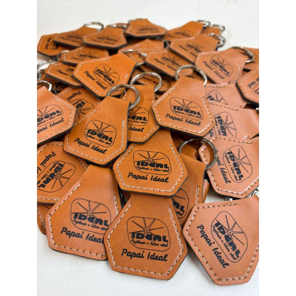 Chaveiros Personalizados em Couro Sintético | Brindes para Empresas, Lojas, Igrejas, Eventos e Lembrancinhas
