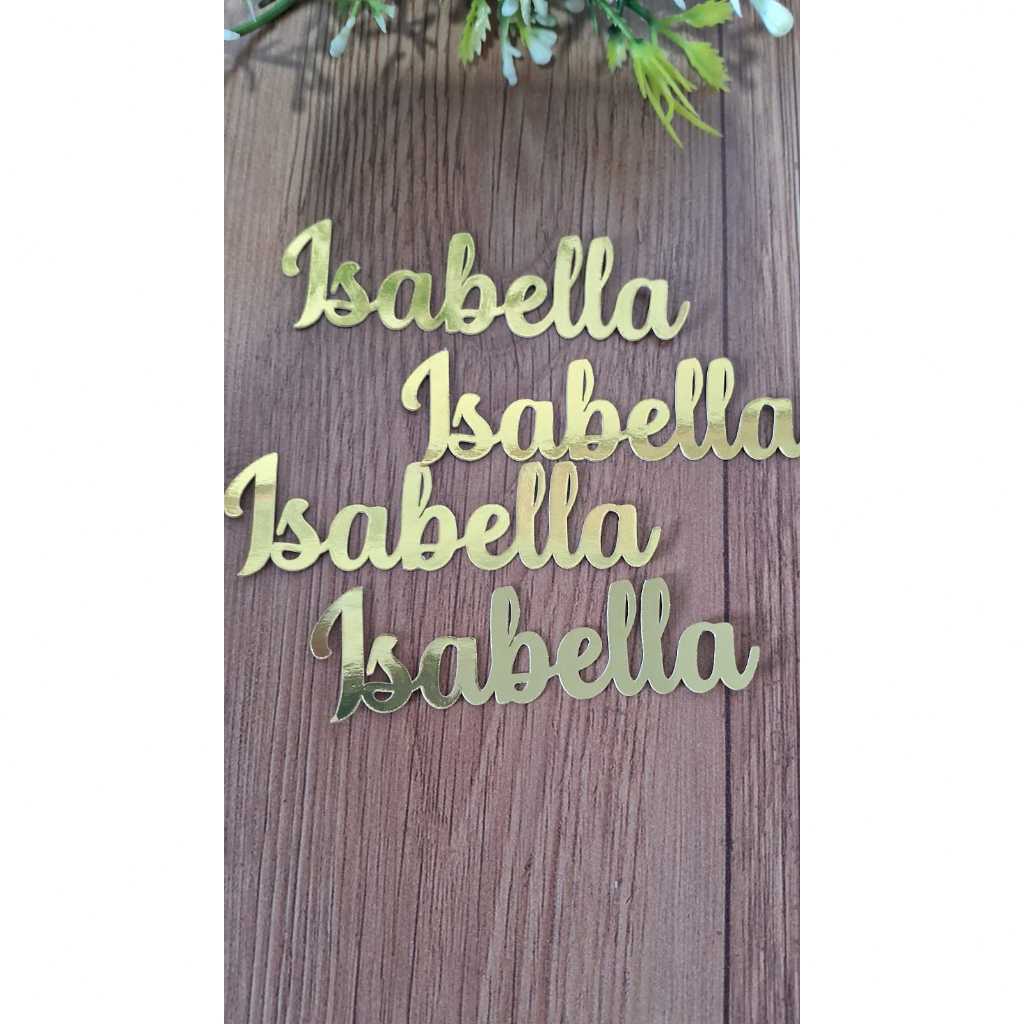 Apliques Nomes Recortados no Lamicote - Fonte Caprica Script - DOURADO