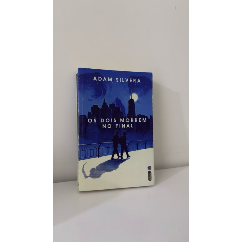 Livro “Os Dois Morrem no Final”