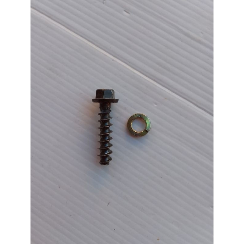 Parafuso com aruela da base do tanque da lavadora Eletrolux 12kg 13kg 15kg usado