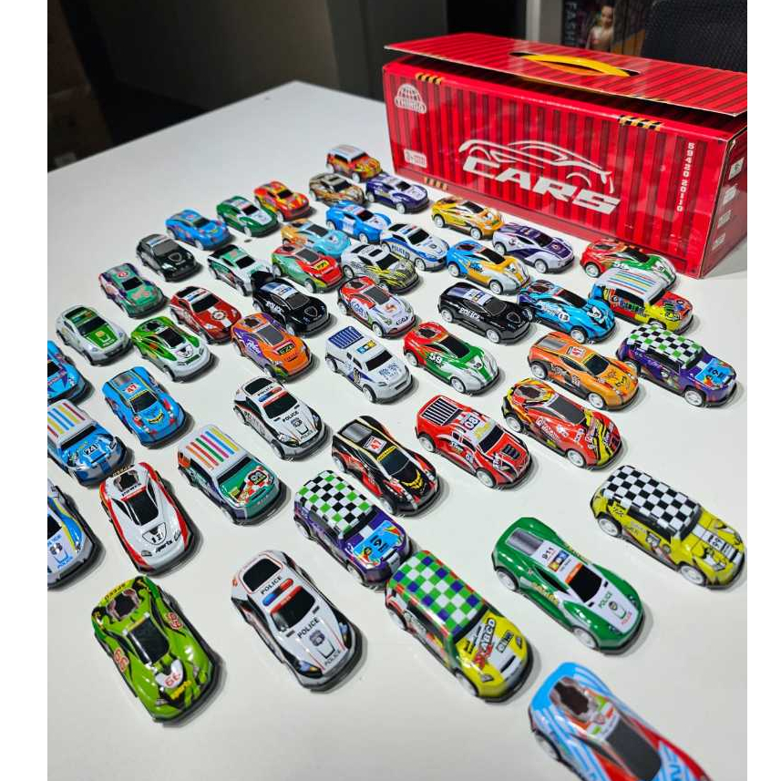 Kit 48 Carrinhos com Fricção Coloridos - Caixa de Container que Vira Pista!!