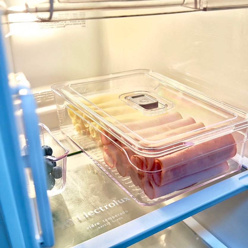 Porta Frios Acrílico 1600ml Retangular com Controle de Umidade – Qualyplas