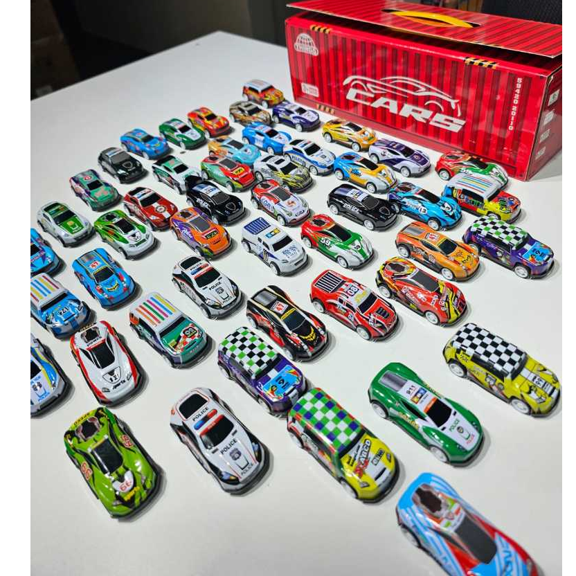 Kit 48 carrinhos com fricção coloridos, caixa de container que vira pista🚕🚗🚙 em Oferta na Shopee