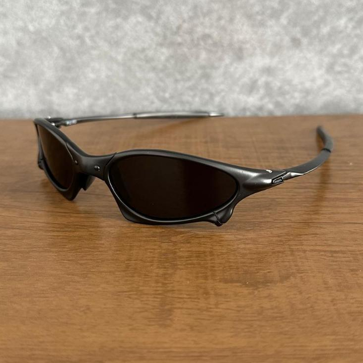 Oculos de sol preto All Black central pinada
