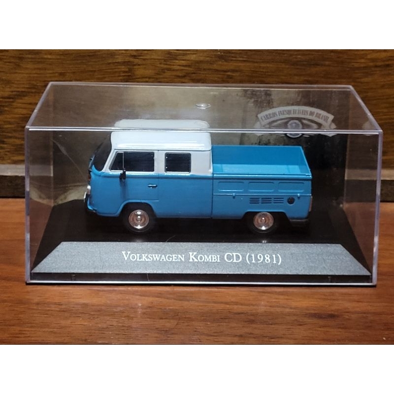 VW Volkswagen Kombi CD 1981 - Coleção Carros Inesquecíveis do Brasil - Carrinho Miniatura 1/43