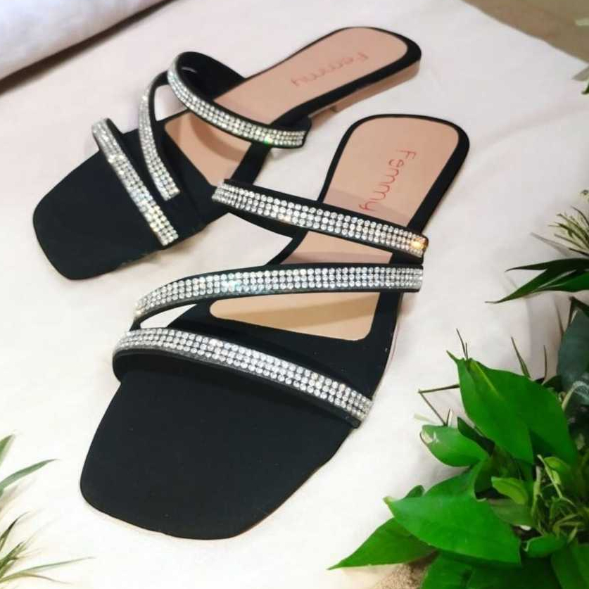 Rasteirinha Feminina com Strass Pedraria, Rasteira confortável e brilhosa - Femmy 060