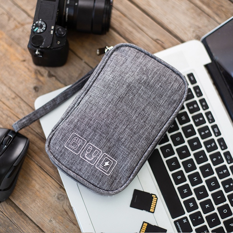 Necessaire Eletrônica Compacta Para Organizar Cabos Carregador Fones E Powerbank Com Design Sofisticado E Prático