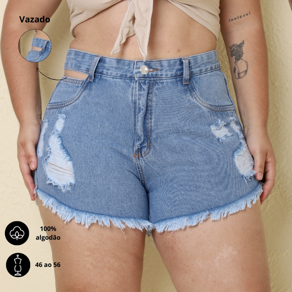Short Jeans Plus Size Barra Desfiada Cintura Alta Com Vazado