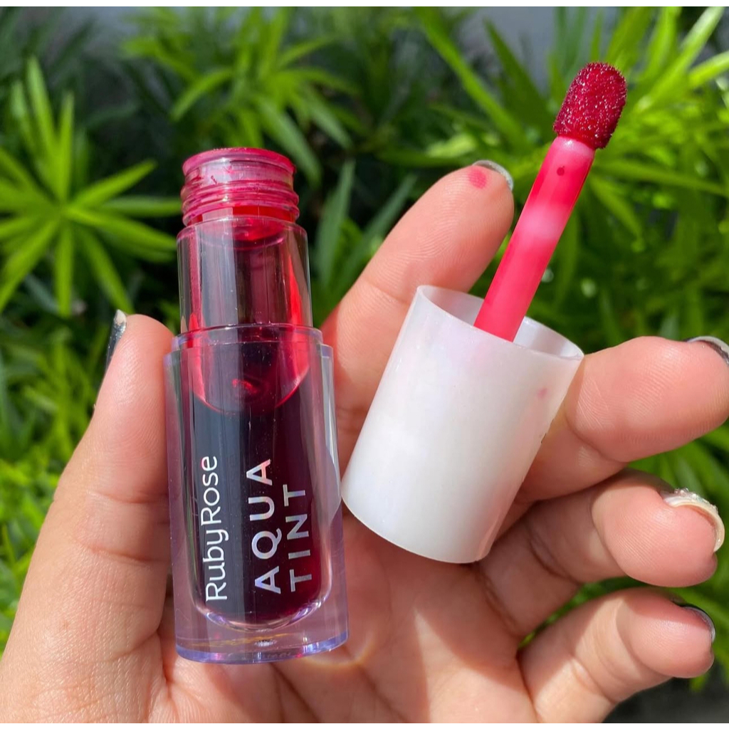 AQUA   TINT   RUBY   ROSE