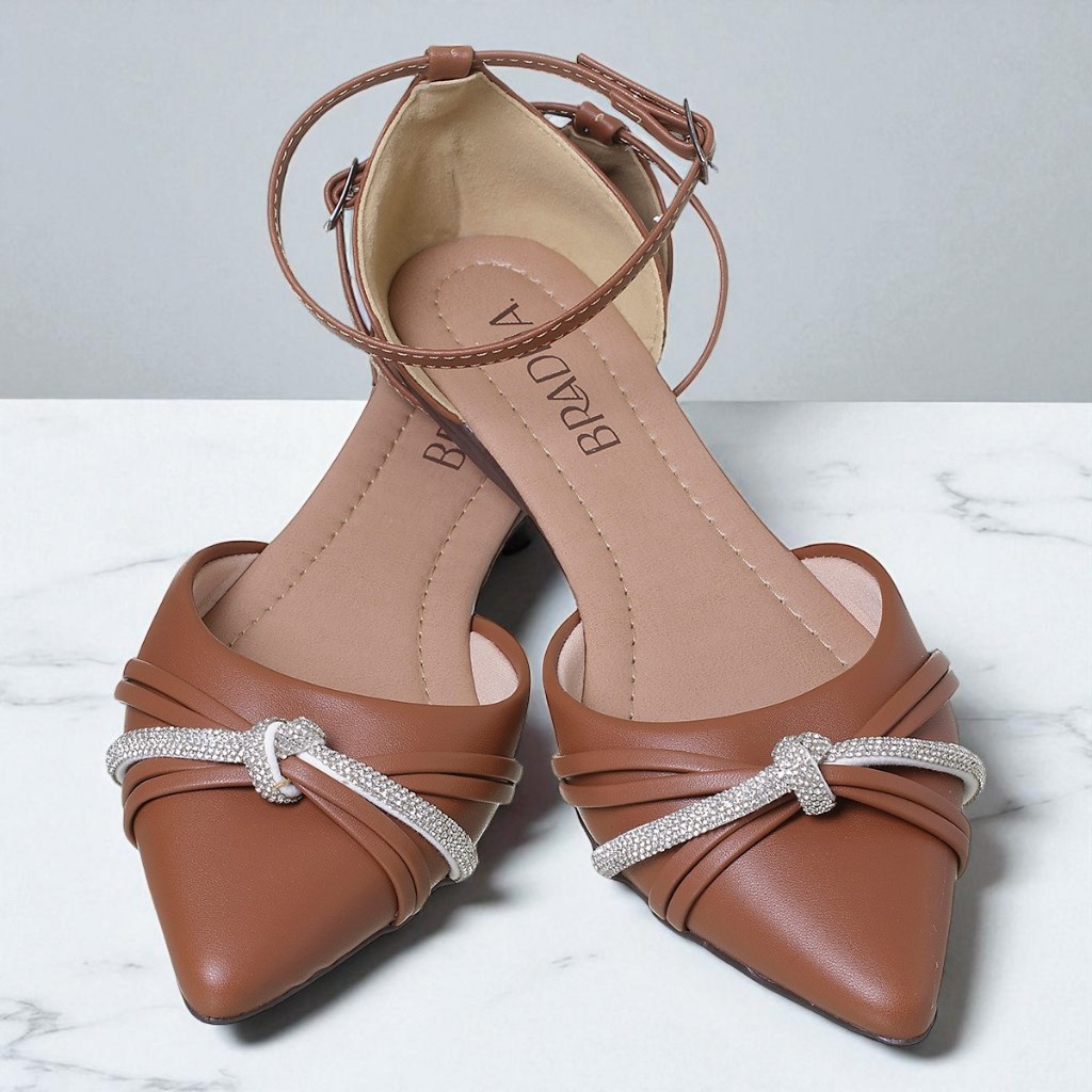 Sapatilha Salomé Tira Strass Bico Fíno Original BRADHA. 019-0006 em Oferta na Shopee