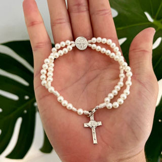 Terço De Pulso Perola Pulseira Terço De São Bento Elegância E Devoção em Oferta na Shopee