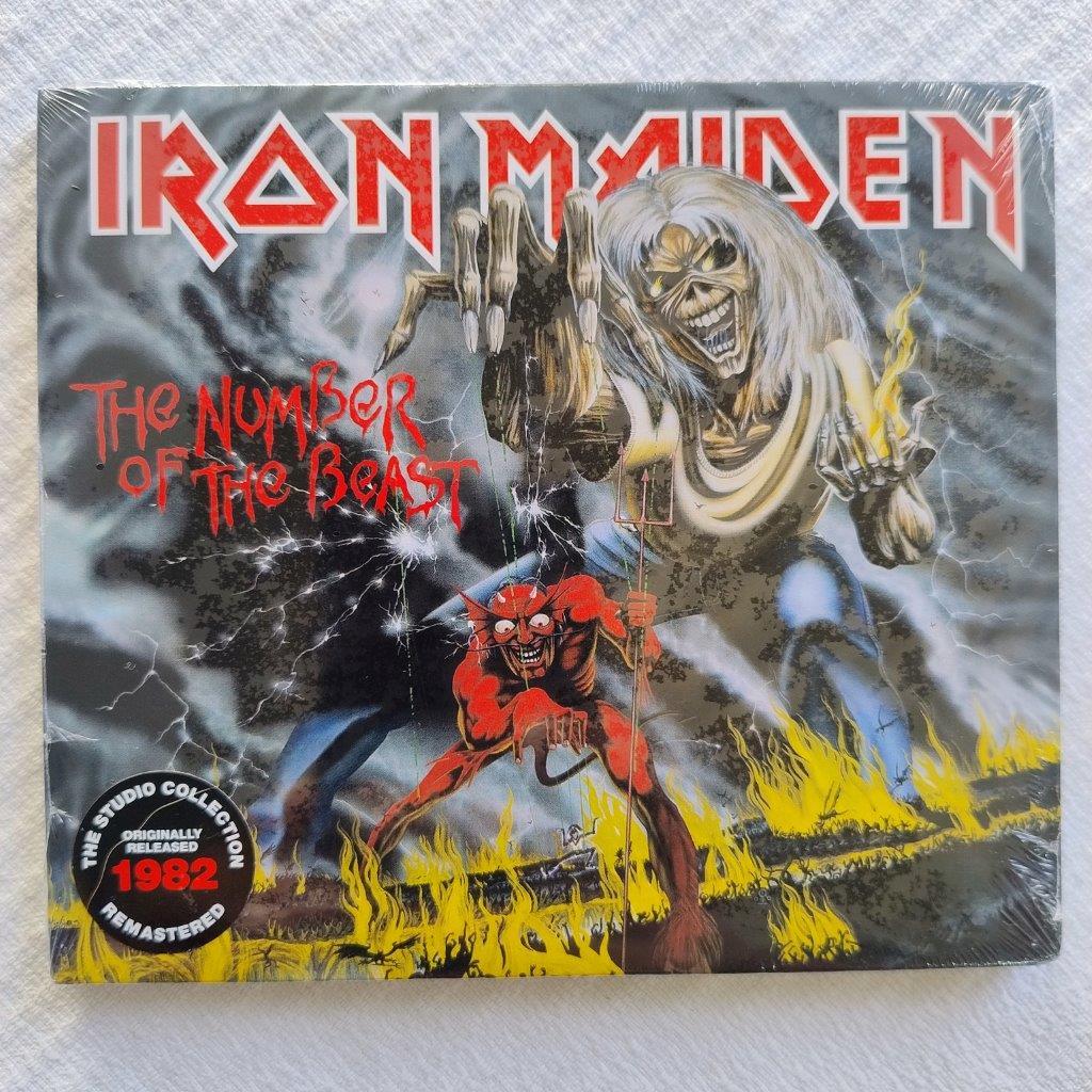 CD: Iron Maiden - The Number Of The Beast | Estados Unidos + DVD: Classic Albums