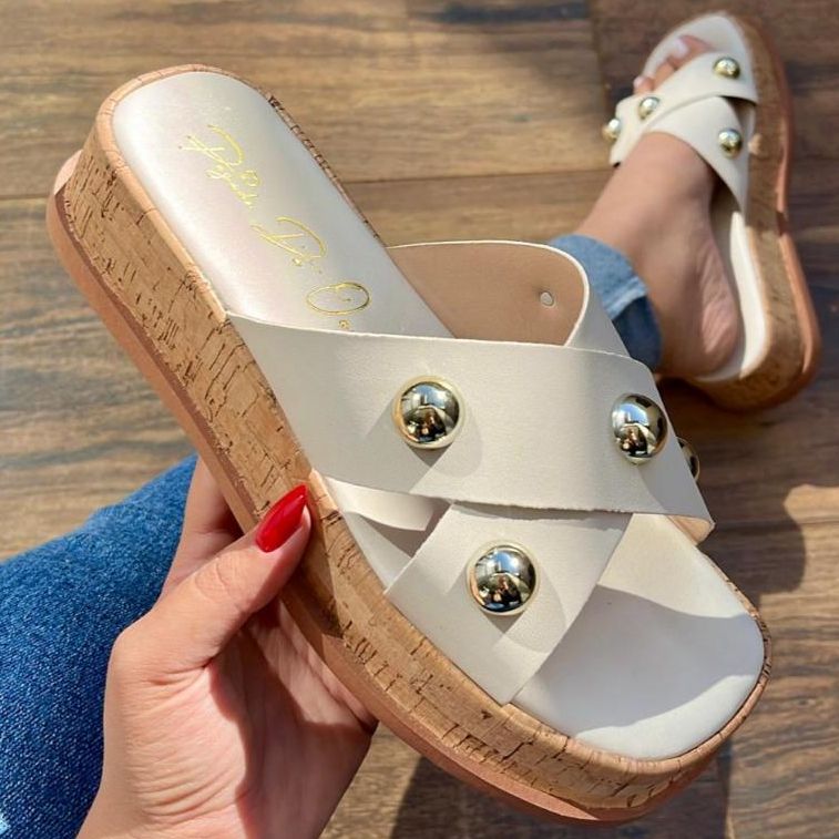 Sandália Tamanco Feminino Flatform Detalhe Metalizado Confortável Lançamento (Ref 033)
