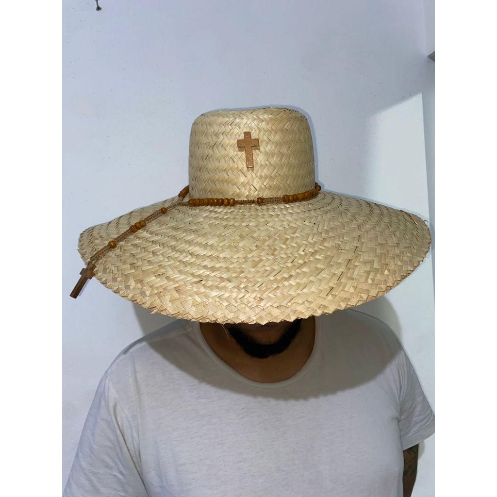 CHAPEU DE PALHA  NATURAL  COM TERÇO PRETO VELHO UMBANDA CANDOMBLE ARUANDA PAI JOAQUIM PAI JOAO PAI BENEDITO FRANCISCO