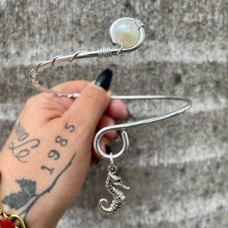 Exclusivo Bracelete Encanto do Mar🐚✨ Pérola Cavalo Marinho Místico Praiano em Oferta na Shopee