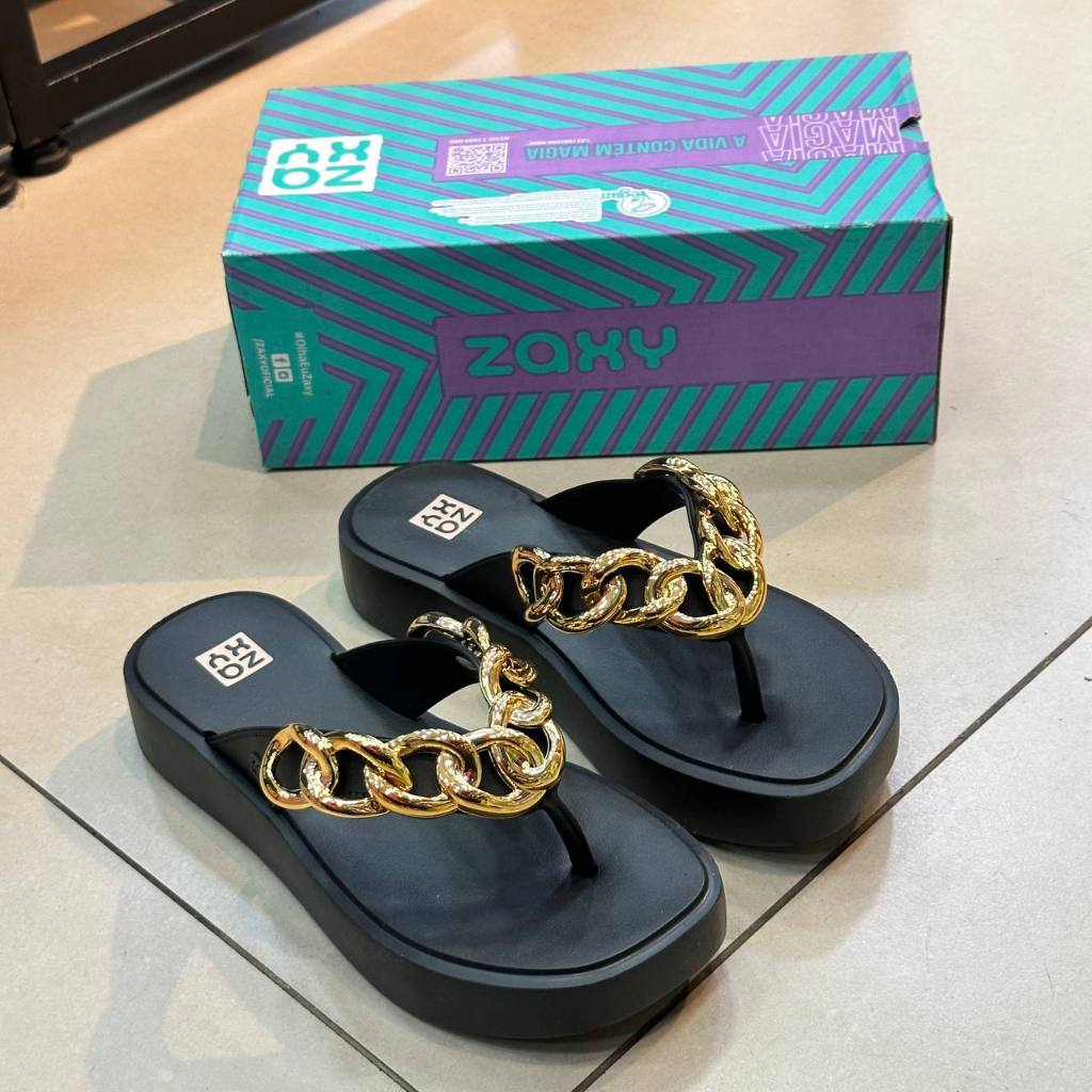 Tamanco Chinelo de Dedo Zaxy Plataforma Feminino com Corrente Dourada - Conforto e Estilo 19726 em Oferta na Shopee