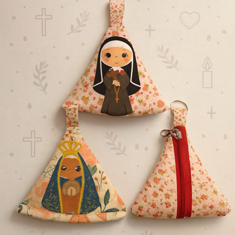 Porta Terço Católico Floral | Nossa Senhora Aparecida e Santa Rita – Lembrancinha Religiosa Presente Primeira Comunhão