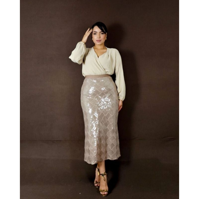 Saia Midi Toda Em Paete Com Brilho Cintura Alta Lançamento  Novo em Oferta na Shopee