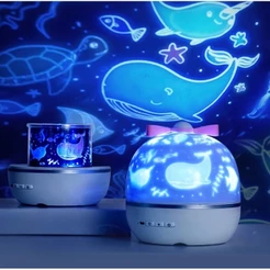Luminária Girátorio 360º Abajur Projetor 6 Funcões Lâmpada De Mesa Projetor Decorativo Infantil
