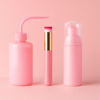 Kit Limpeza Extensão de Cílios Com Pump Espumador Pincel e Pisseta em Oferta na Shopee
