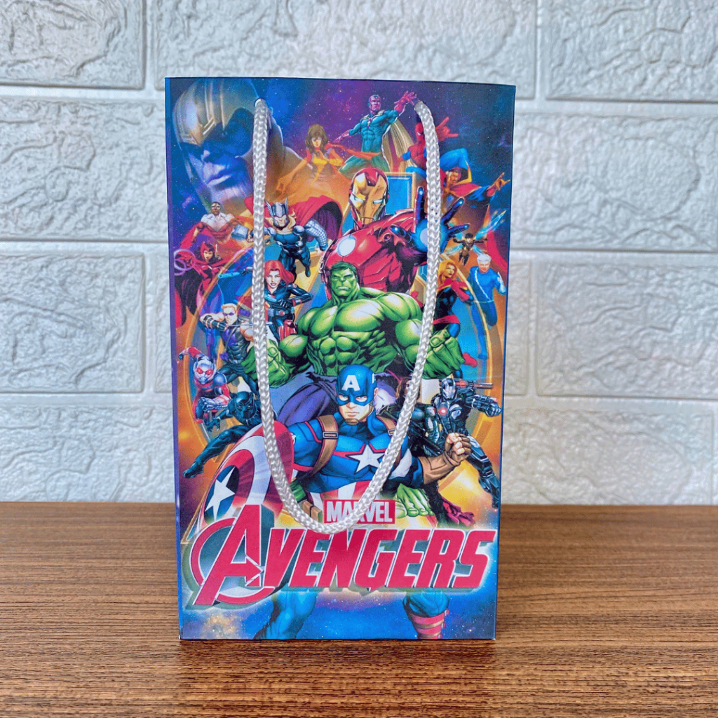 KIT PEGUE E MONTE SACOLINHAS Personalizadas para Festa  Lembrancinhas Aniversário OS VINGADORES