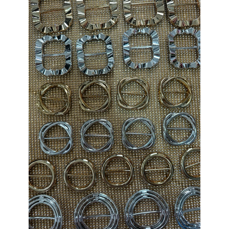 Fivelas para customização em Abs -2unid em Oferta na Shopee