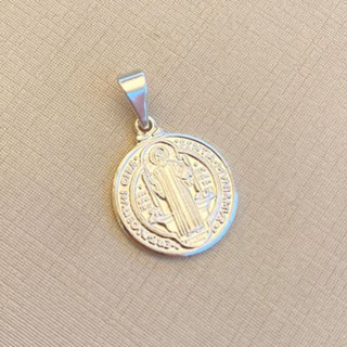 PINGENTE MEDALHA DE SÃO BENTO PRATA 925 ORIGINAL em Oferta na Shopee
