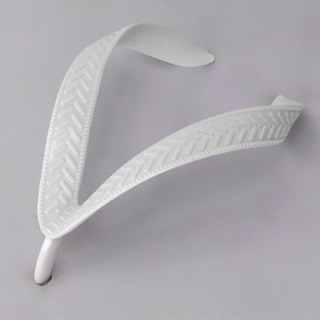 Correia Larga para Chinelos Modelo Tradicional Unissex cor Branco em Oferta na Shopee