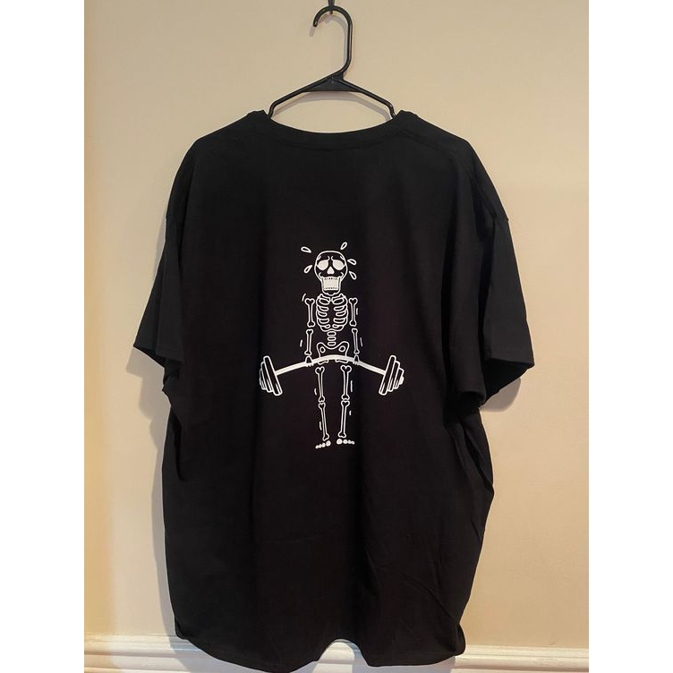 Camiseta Oversized Unissex Casual Confortável 100% Algodão Modelo: "Esqueleto Academia" - Novidade para Academia