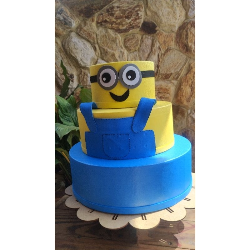 Bolo Fake Minions: Onde Comprar | BuscaProdutos