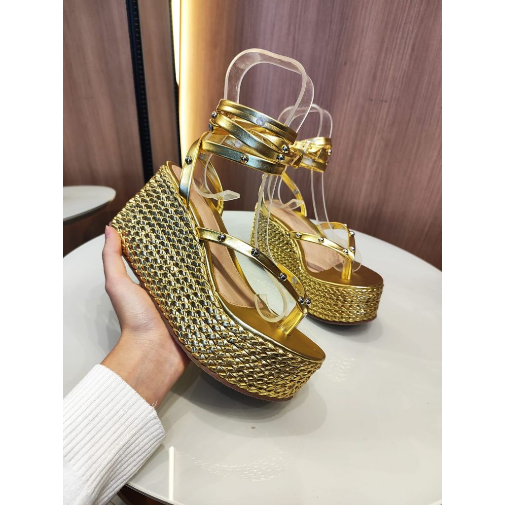 Sandália Plataforma Anabela  Feminina com Tiras Finas – Conforto e Estilo em Oferta na Shopee