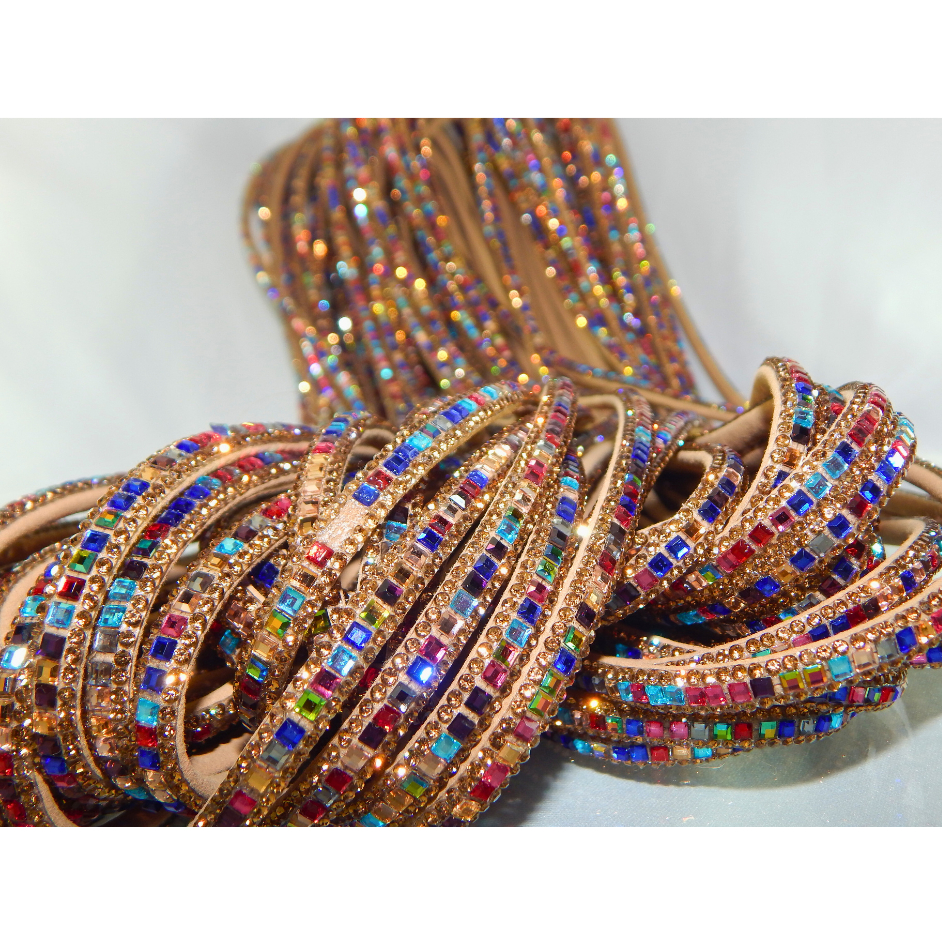 Meia cana Tira de Strass Paris Colorida Escura Premium -  | 1 a 4 Metros | - Tira em Camurça