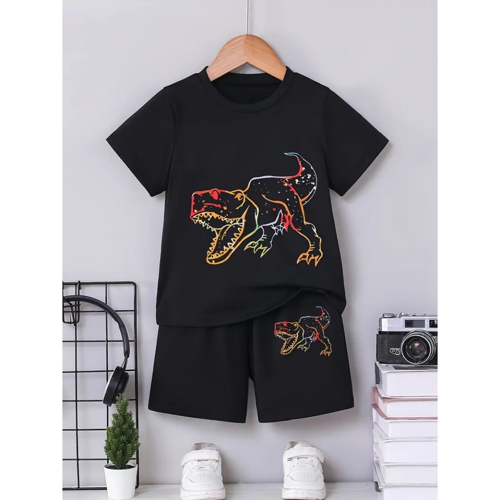 CONJUNTO INFANTIL CAMISETA/SHORT PRETO - DINOSSAURO