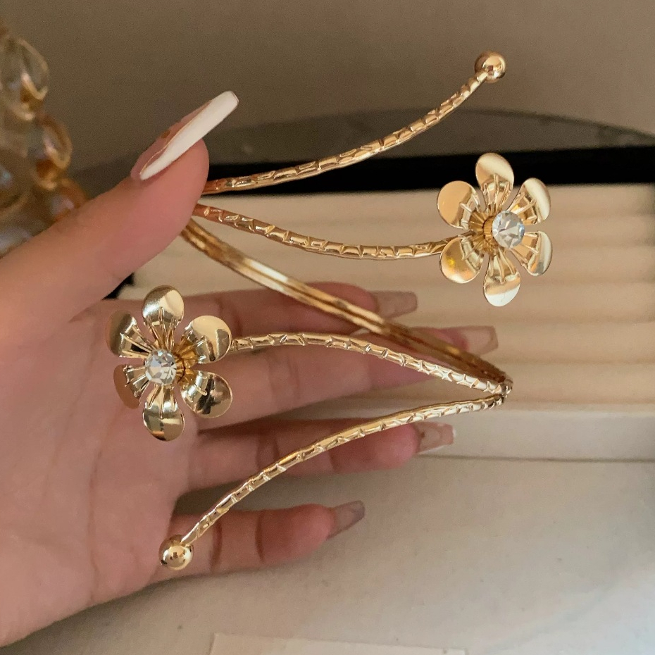 Moda Bracelete/Pulseira forma de Flor De Metal，Bracelete abertura Mode 2025 Presente Para Meninas em Oferta na Shopee