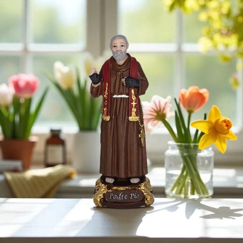 Imagem de São Padre Pio com estola 13cm em Resina
