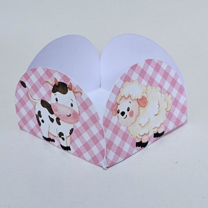 Detalhes do Forminhas de Doces Personalizadas no Tema Fazendinha Rosa /Lembrancinha de Festa /Aniversário/ 4 pétalas