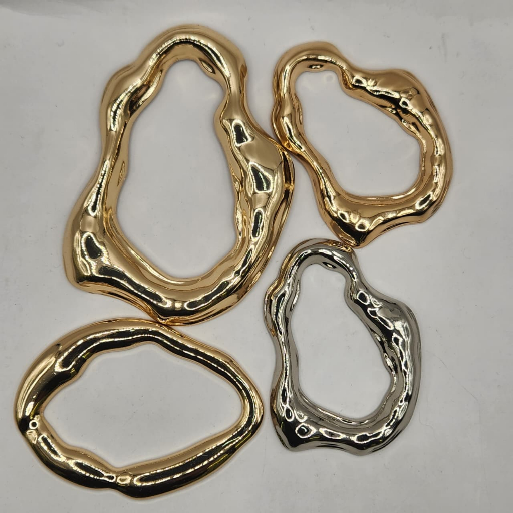 FIVELAS PASSANTES ORAGANICA METAL PARA CINTO ROUPA BIQUINI MODA GERAL em Oferta na Shopee