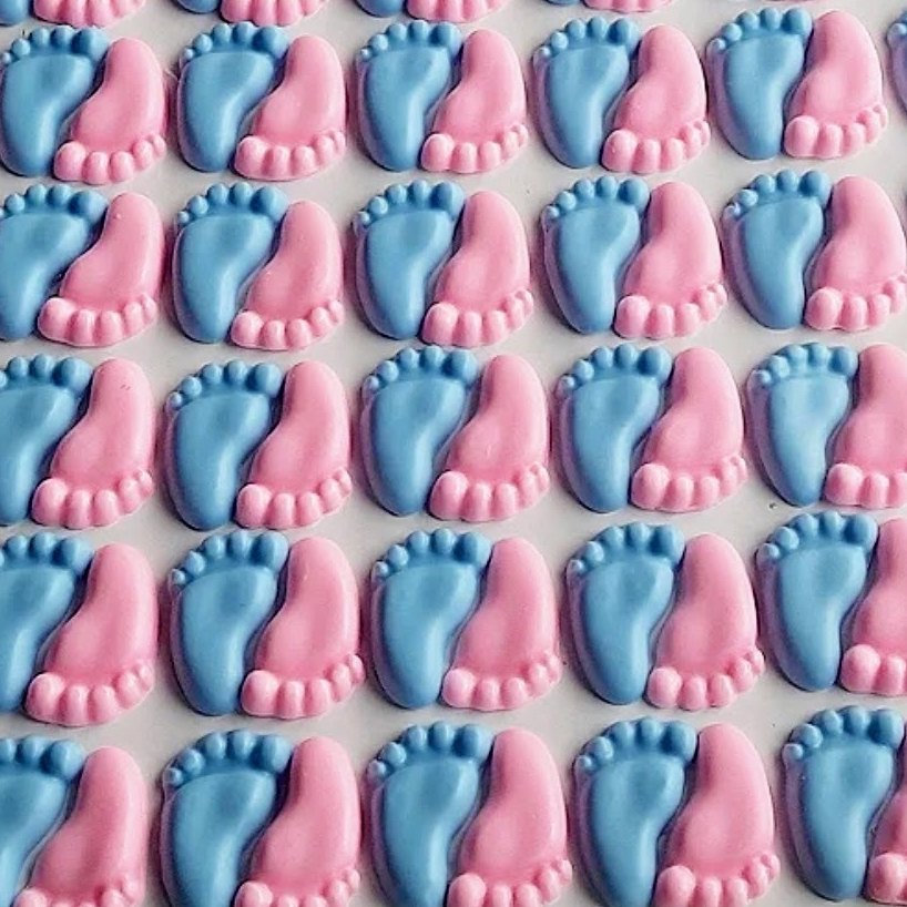 30 Mini Sabonete Pezinhos (15 Pares) para Lembrancinha Chá Revelação Chá Bebê Informar cor e aroma