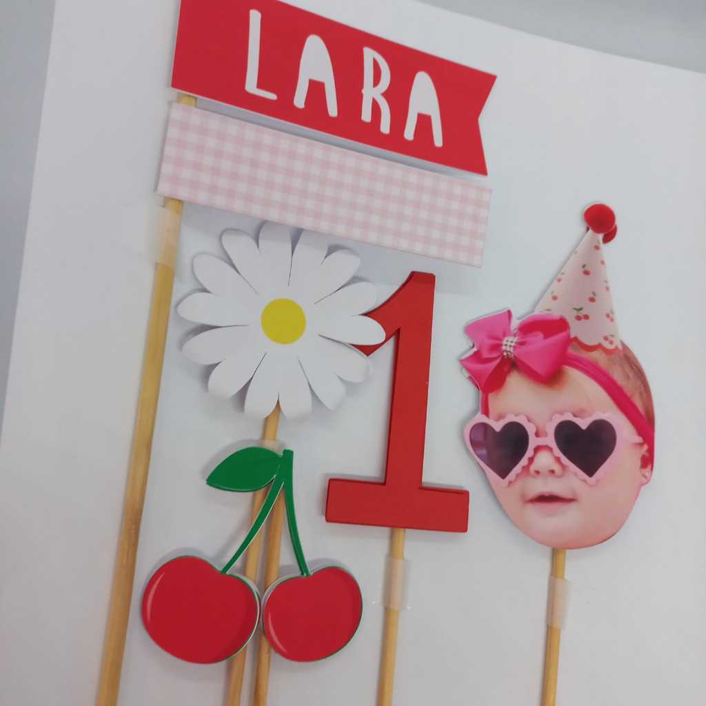 Topo/topper de bolo personalizado Rostinhos minimalista MENINA- rosto - vARIOS TEMAS, NATAL, CEREJINHA, MORANGUINHO ETC em Oferta na Shopee