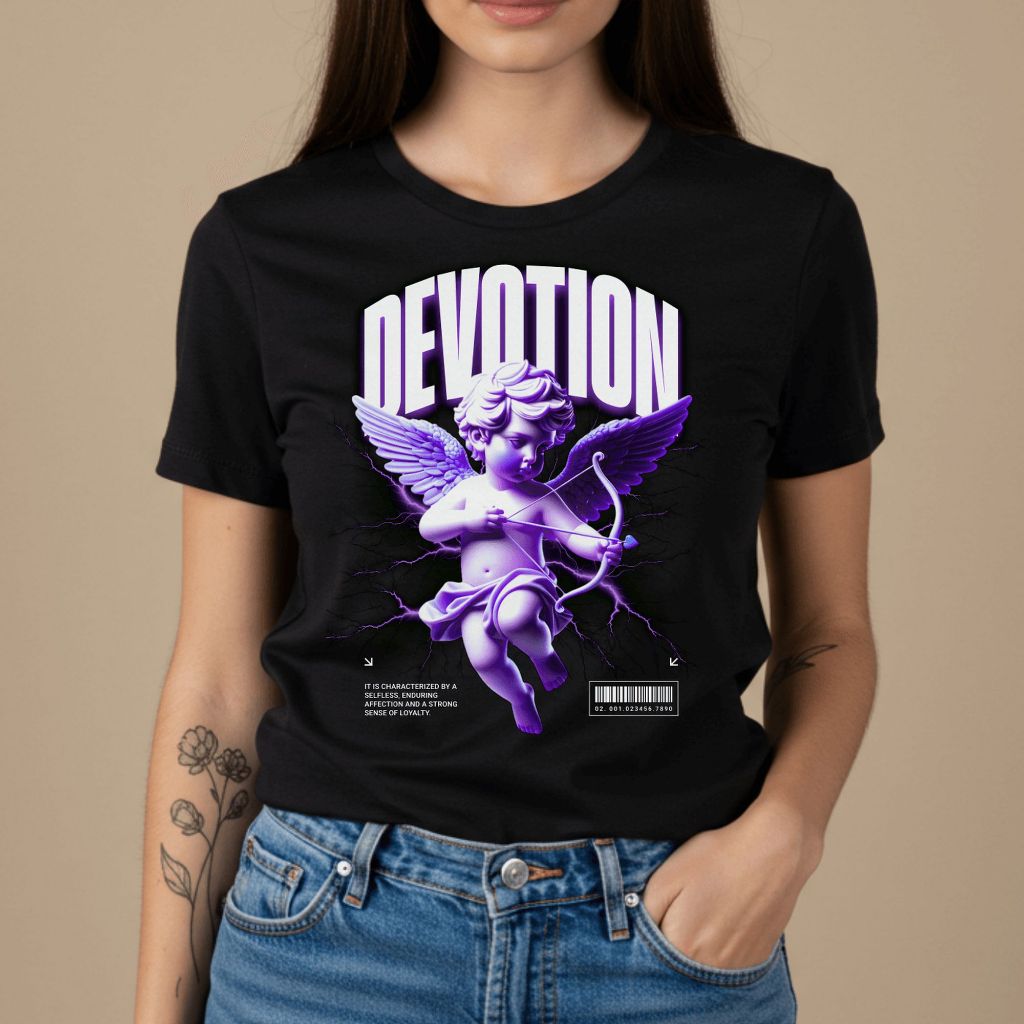 Camiseta Feminina Devotion Cupido Roxo Estilo Streetwear Angelical Moderna